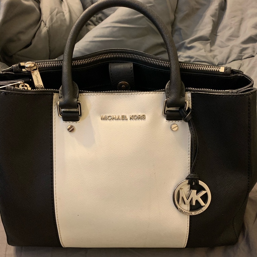 MK purse
